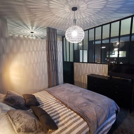 Apartamento Au Saint Martin Cholet Exterior foto