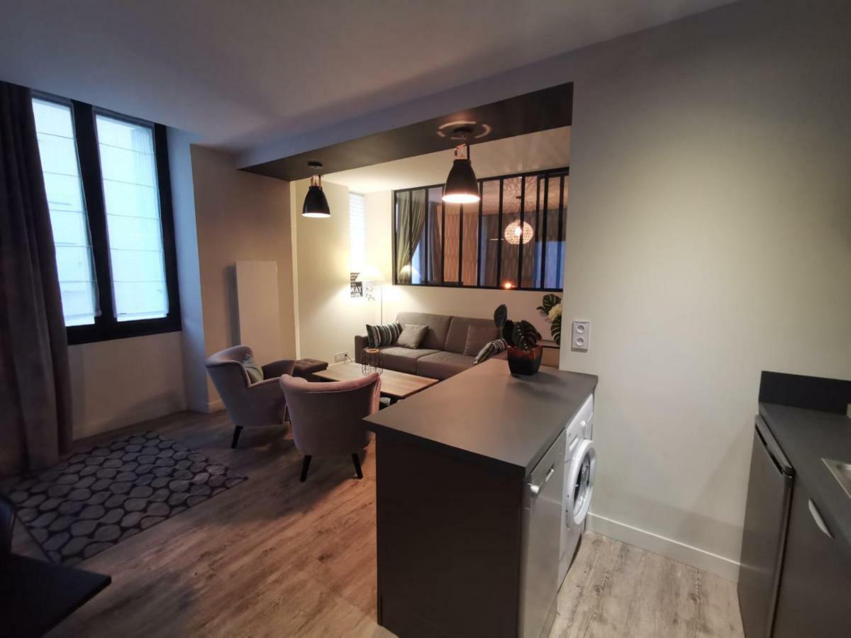 Apartamento Au Saint Martin Cholet Exterior foto